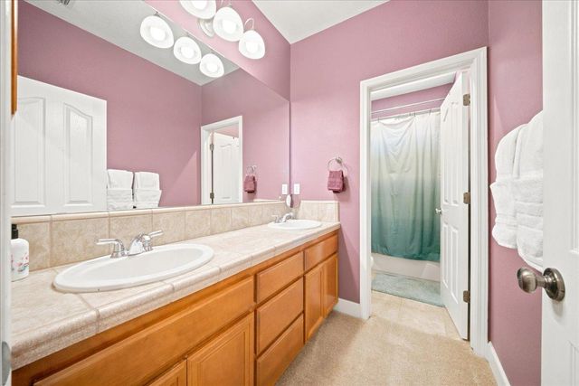 3681 Black Oak Dr, Rocklin, CA 95765