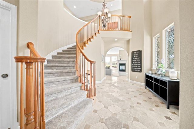 3681 Black Oak Dr, Rocklin, CA 95765