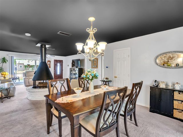 905 Bartlett Road, Katy, TX 77493