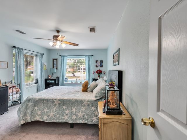 905 Bartlett Road, Katy, TX 77493
