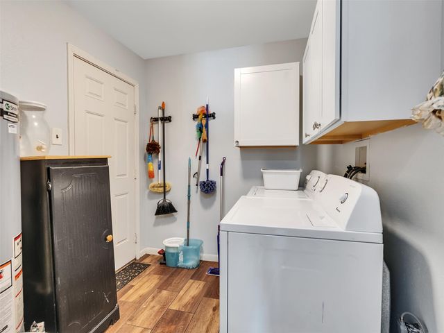 905 Bartlett Road, Katy, TX 77493