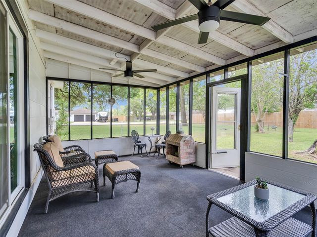 905 Bartlett Road, Katy, TX 77493