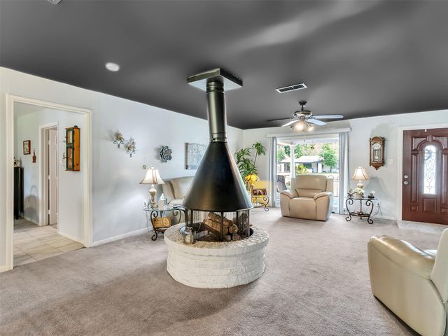 905 Bartlett Road, Katy, TX 77493