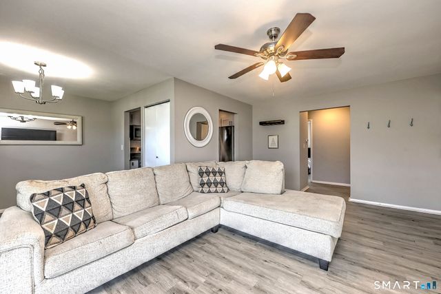 65 East Broadway B, Milford, CT 06460