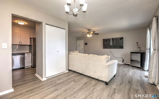 65 East Broadway B, Milford, CT 06460