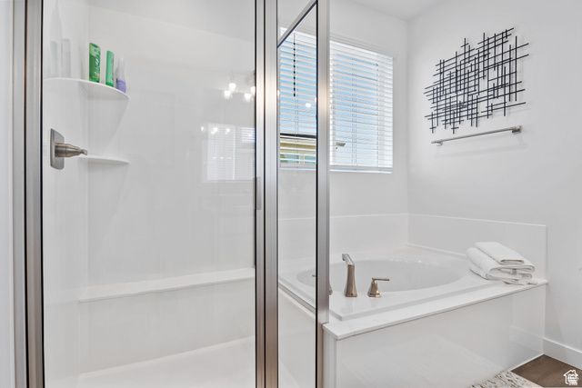 8537 N TIFFANY LN, Lake Point, UT 84074