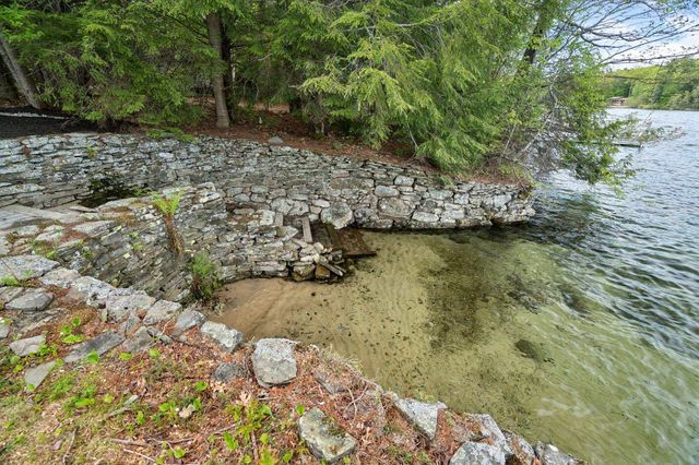 122 Pipers Point, Alton, NH 03809