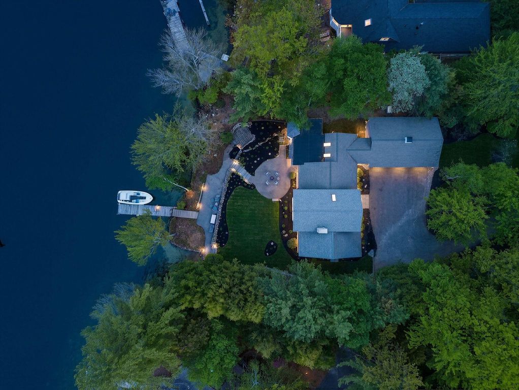 122 Pipers Point, Alton, NH 03809