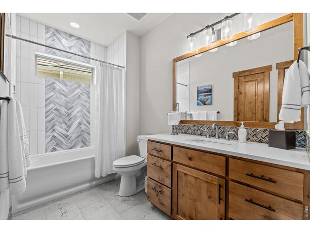 3284 Danzante Bay Ct, Berthoud, CO 80513