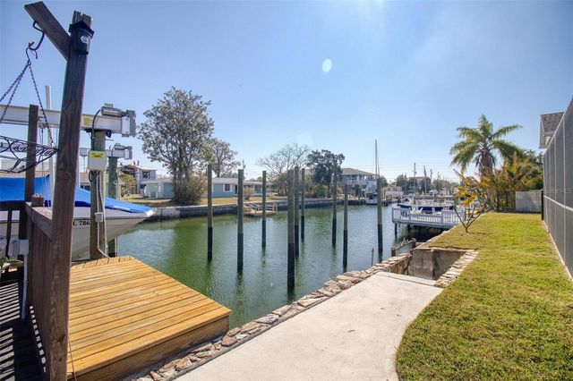 13804 PLUMOSA AVENUE, Hudson, FL 34667