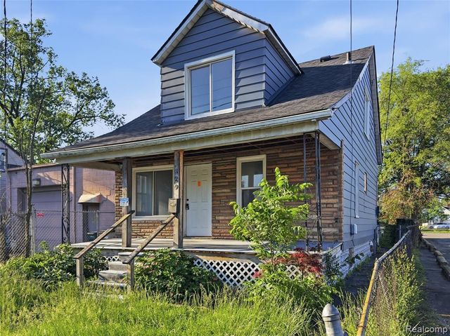 329 W Muir Avenue, Hazel Park, MI 48030