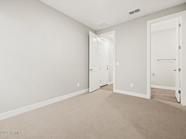 334 W FLATIRON Trail, Apache Junction, AZ 85120