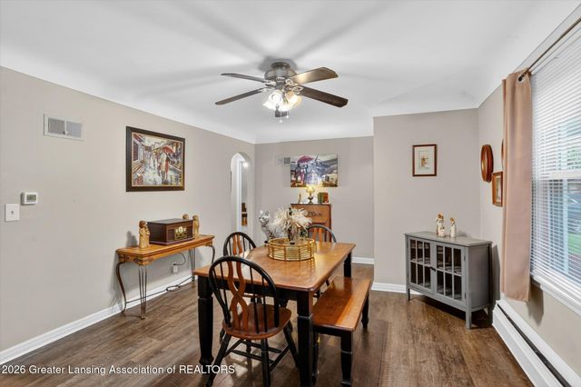 727 Center Street, Mason, MI 48854