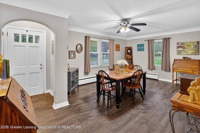 727 Center Street, Mason, MI 48854