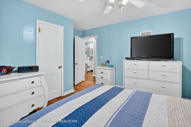 727 Center Street, Mason, MI 48854