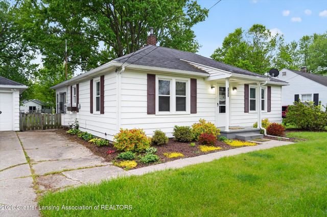 727 Center Street, Mason, MI 48854
