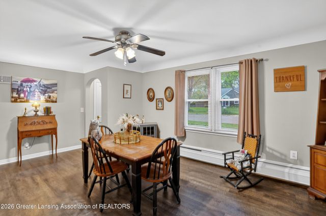 727 Center Street, Mason, MI 48854