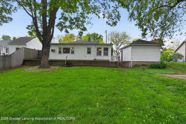 727 Center Street, Mason, MI 48854