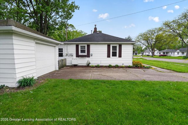 727 Center Street, Mason, MI 48854