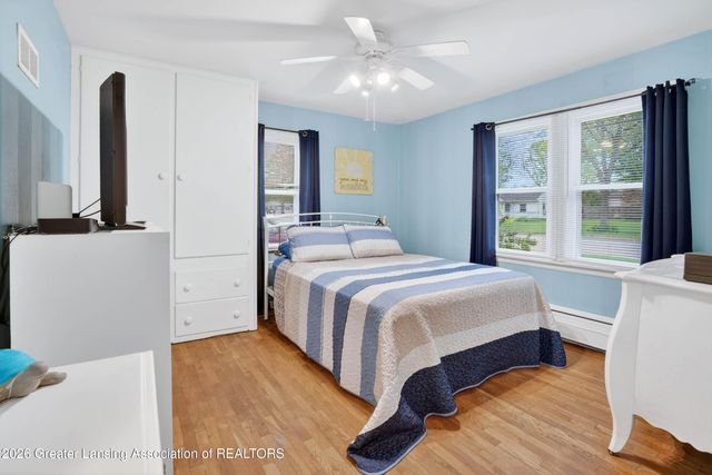 727 Center Street, Mason, MI 48854
