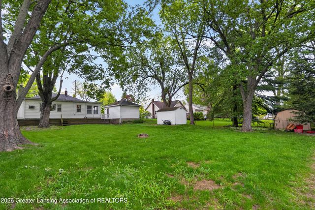 727 Center Street, Mason, MI 48854