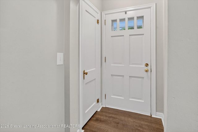 727 Center Street, Mason, MI 48854