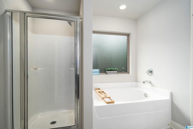 5150 MEADOWCREEK COURT, Bessemer, AL 35022