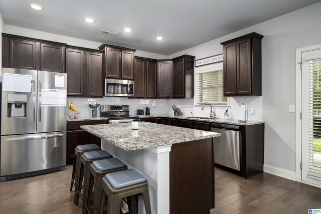 5150 MEADOWCREEK COURT, Bessemer, AL 35022