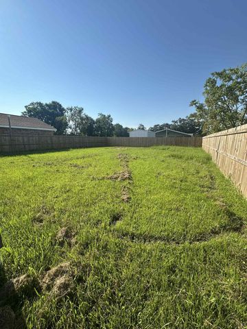 2206 8th St, Lake Charles, LA 70601