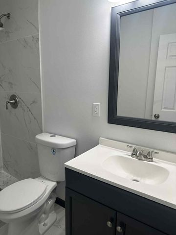 2206 8th St, Lake Charles, LA 70601