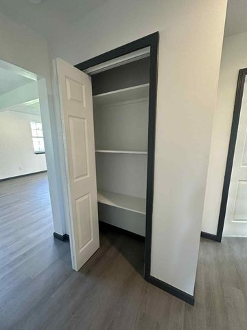 2206 8th St, Lake Charles, LA 70601