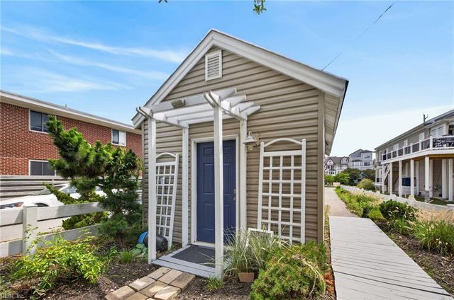 782 W Ocean View AVE, Norfolk, VA 23503