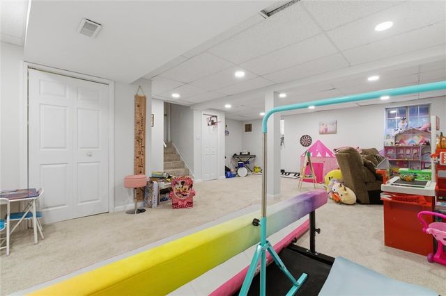 4301 Beverly Dr, Hopewell Twp, PA 15001