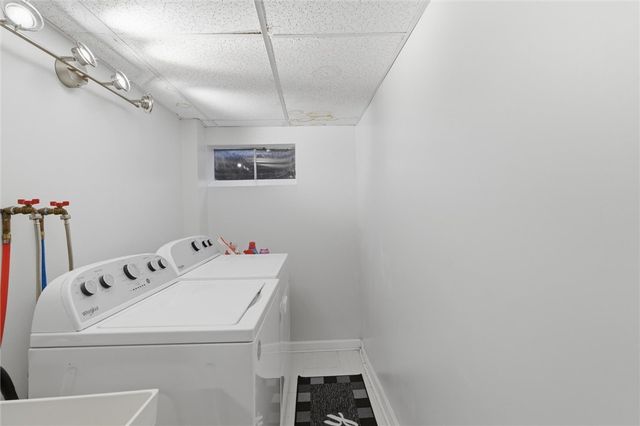 4301 Beverly Dr, Hopewell Twp, PA 15001