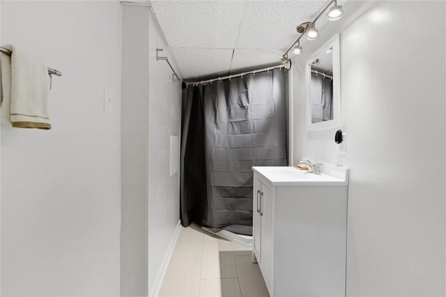 4301 Beverly Dr, Hopewell Twp, PA 15001