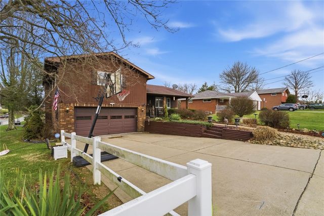 4301 Beverly Dr, Hopewell Twp, PA 15001