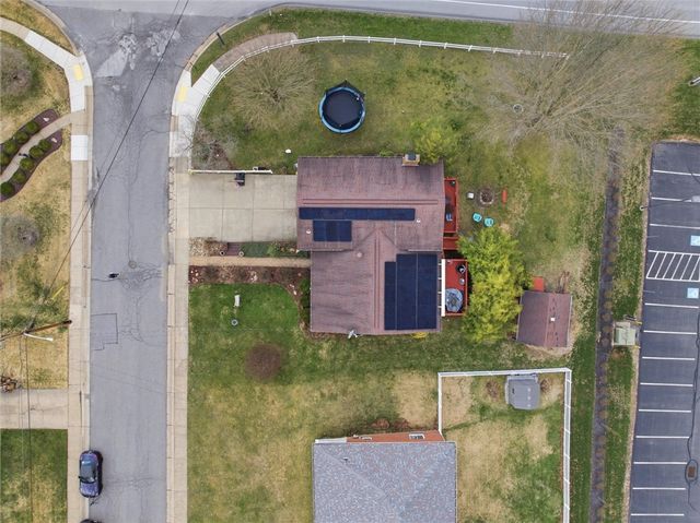 4301 Beverly Dr, Hopewell Twp, PA 15001