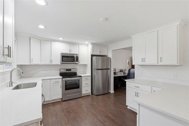 4301 Beverly Dr, Hopewell Twp, PA 15001