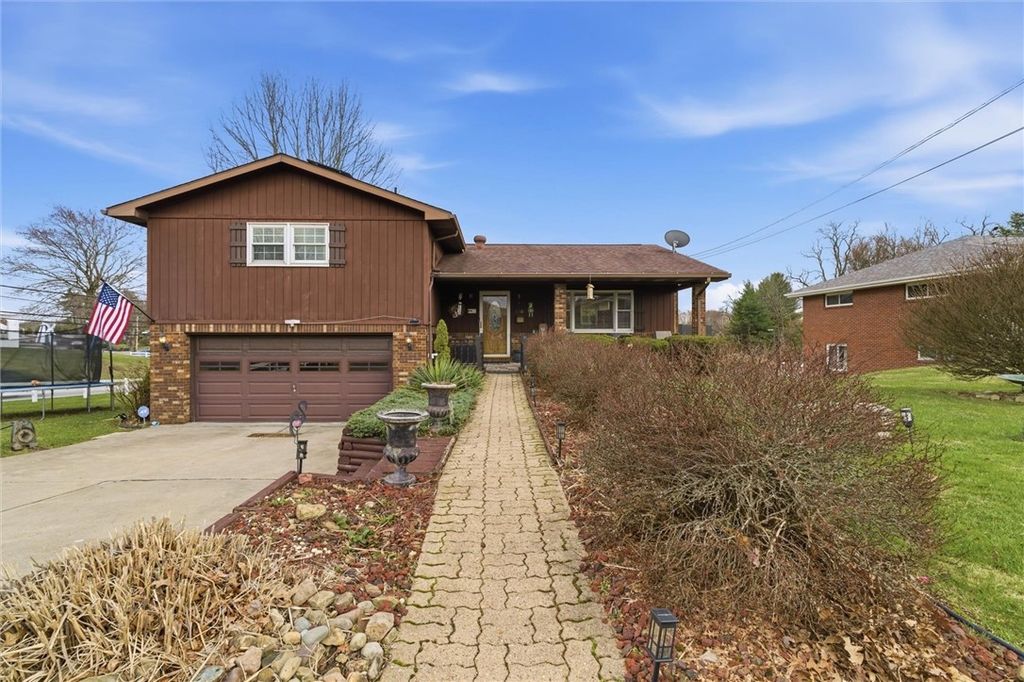 4301 Beverly Dr, Hopewell Twp, PA 15001