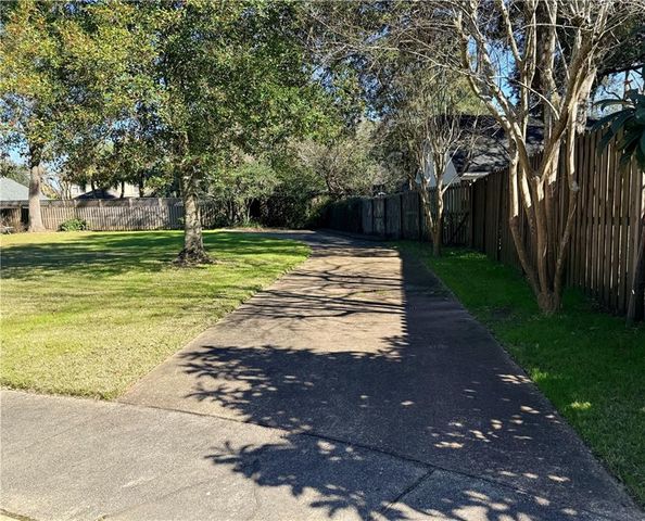 2551 Muir Woods S Court, Mobile, AL 36693