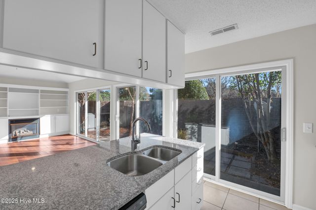 938 Summerlin Falls Court, Wilmington, NC 28412