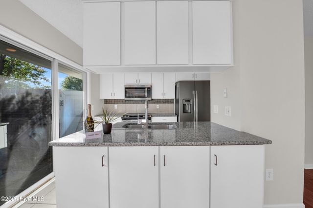 938 Summerlin Falls Court, Wilmington, NC 28412