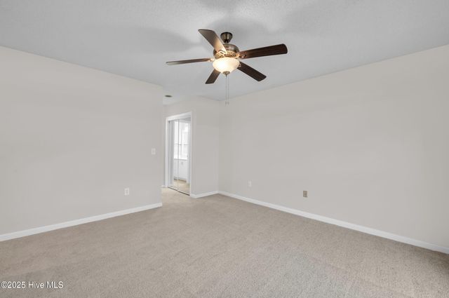 938 Summerlin Falls Court, Wilmington, NC 28412