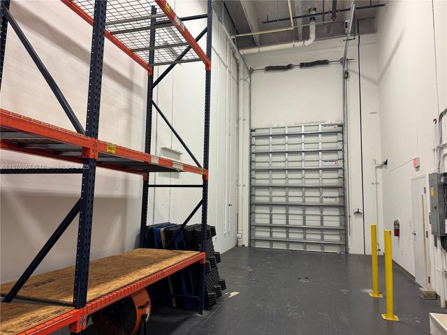 10889 NW 17th St 149, Sweetwater, FL 33172