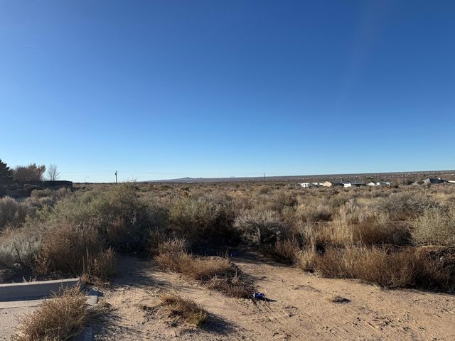 10th NE, Rio Rancho, NM 87144