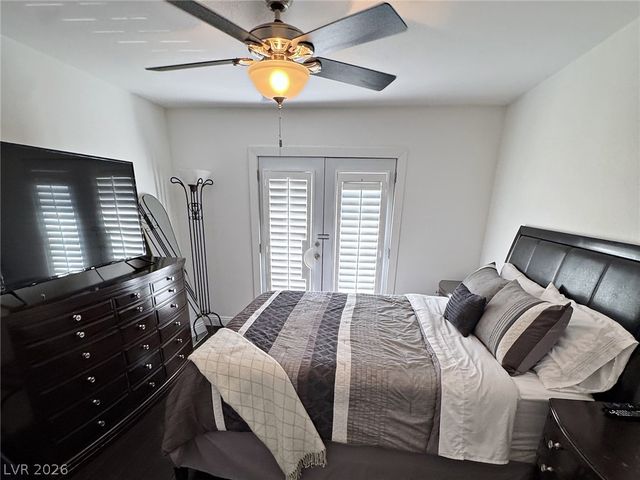 2682 Topaz Square, Las Vegas, NV 89121