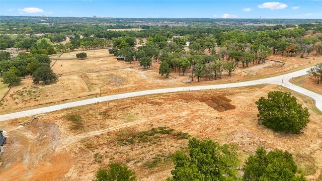 9816 Linington Lane, Argyle, TX 76226