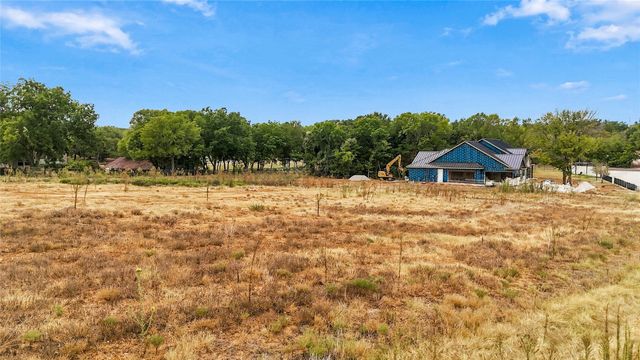 9816 Linington Lane, Argyle, TX 76226