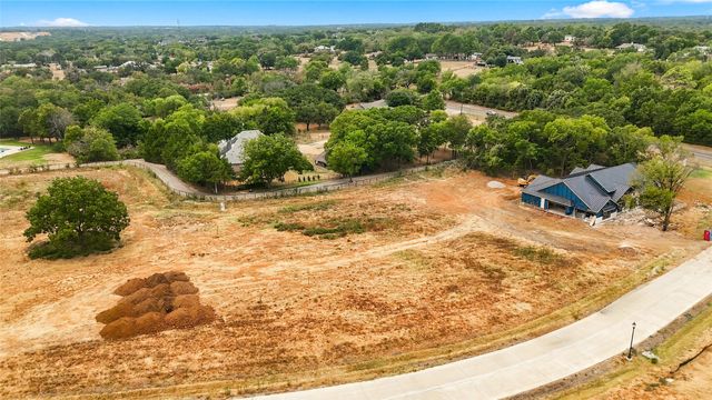 9816 Linington Lane, Argyle, TX 76226