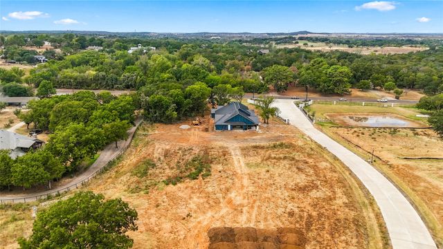 9816 Linington Lane, Argyle, TX 76226
